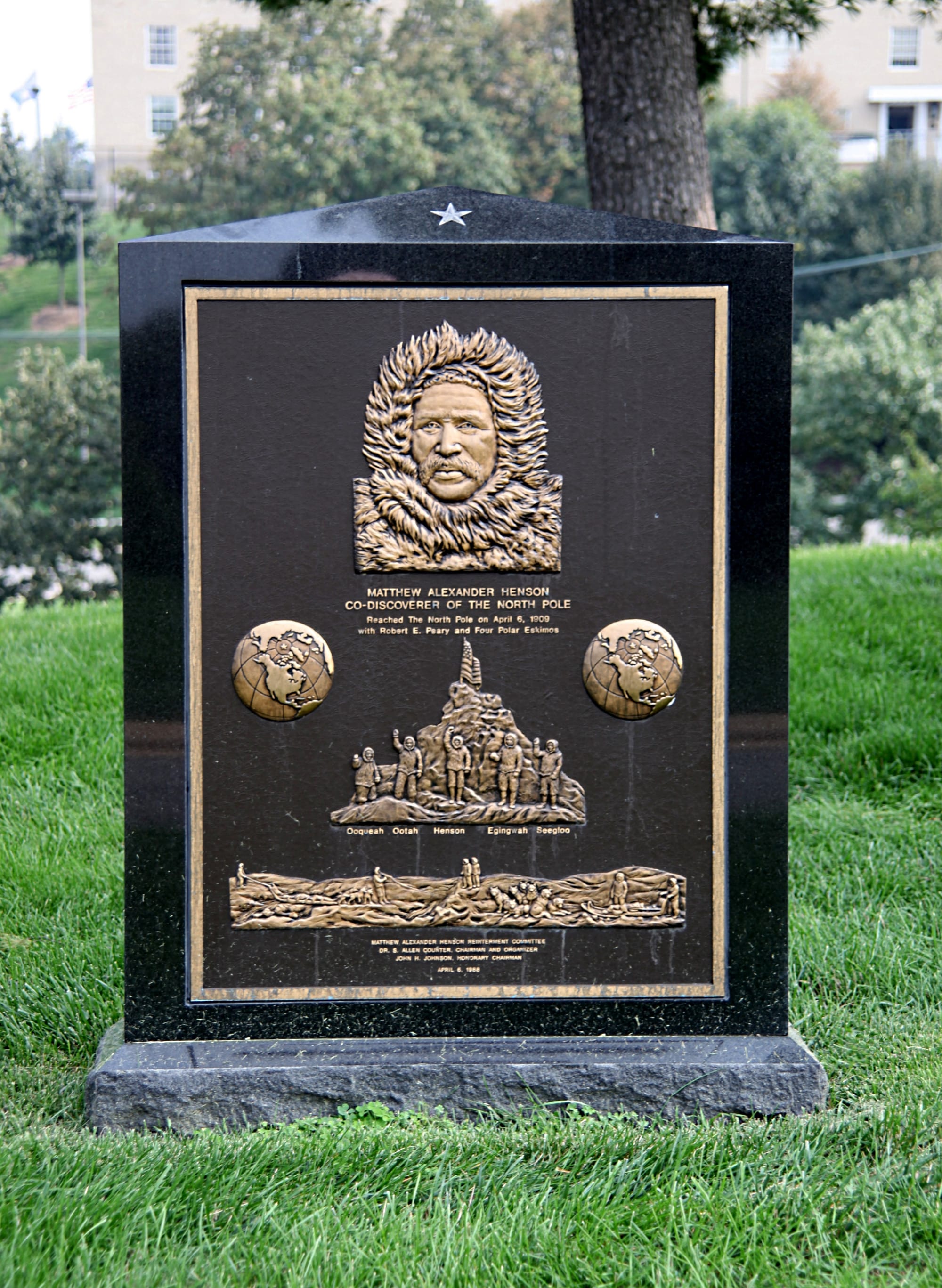 Matthew Henson's gravesite at Arlington National Cemetery